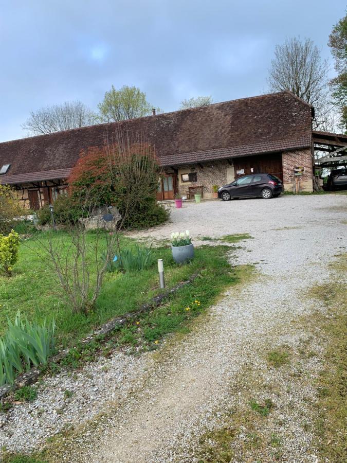 La Ferme D'Aristide Bed & Breakfast Saillenard Ngoại thất bức ảnh