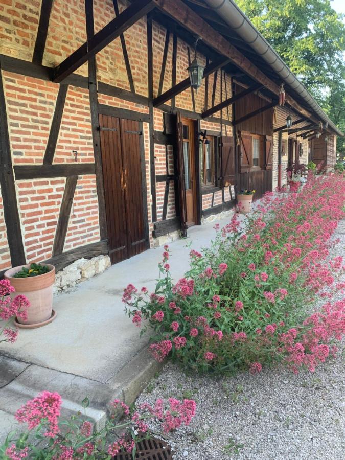 La Ferme D'Aristide Bed & Breakfast Saillenard Ngoại thất bức ảnh
